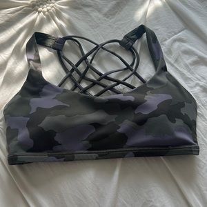 COPY - Lululemon Free to Be sports bra